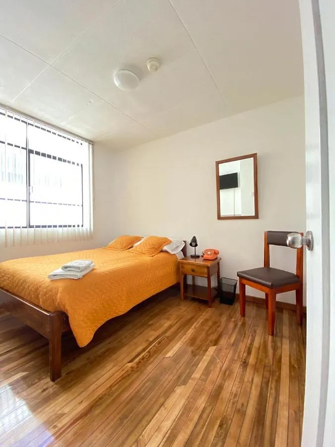 Hotel 9 De Octubre Quito