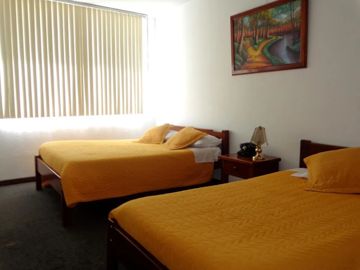 Hotel 9 De Octubre Quito 3*,  Ekvádor