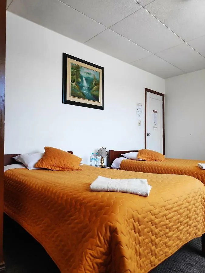 Hotel 9 De Octubre Quito