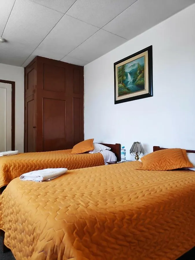 Hotel 9 De Octubre Quito 3*,  Ekvádor