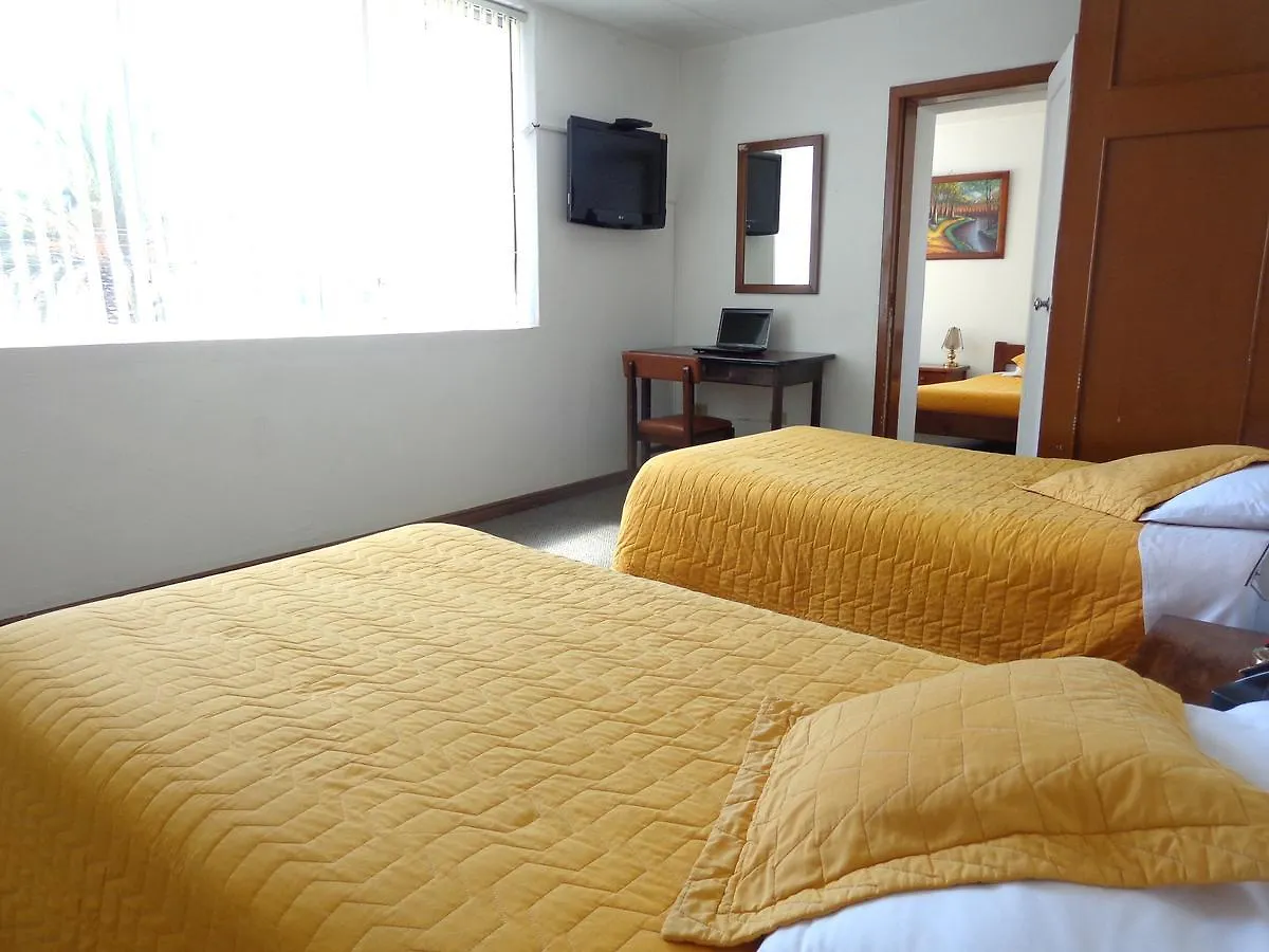 Hotel 9 De Octubre Quito