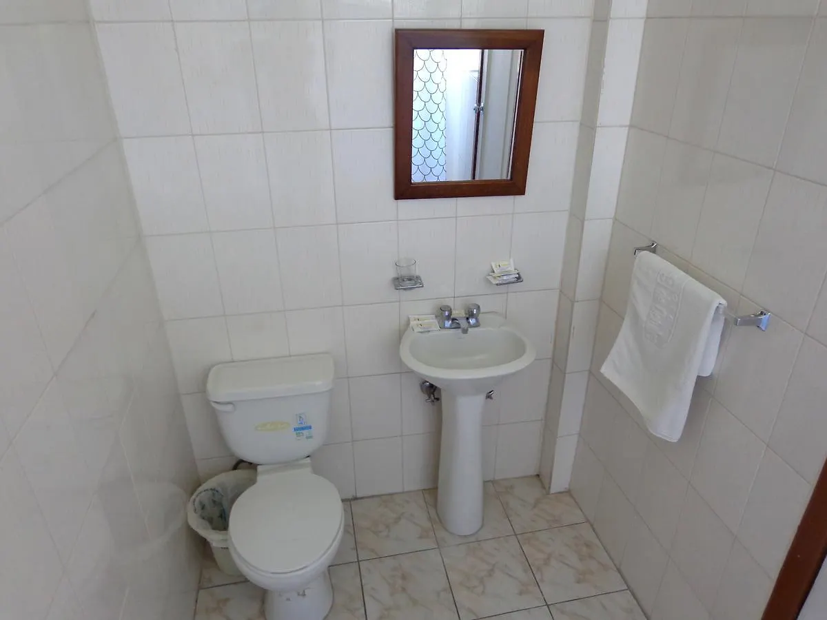 Hotel 9 De Octubre Quito 3*,